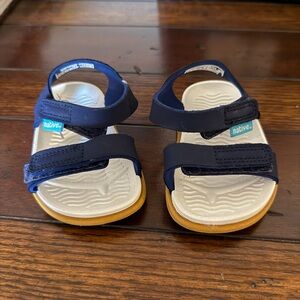 Native Kids Sandals - Dark Blue and White